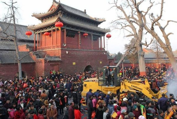 庙门前做什么生意赚钱最快 庙旁边做什么生意最赚钱