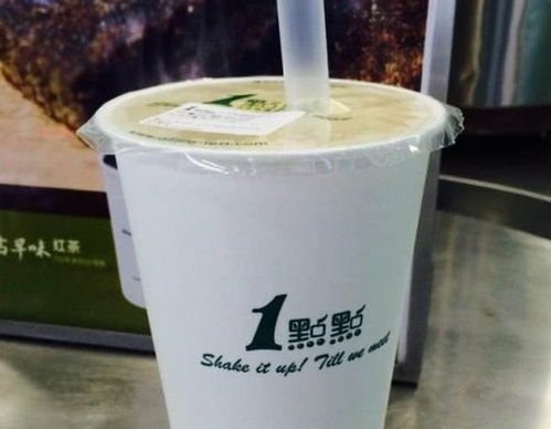 加盟甜品奶茶店要多少钱（详解甜品奶茶店加盟费用）