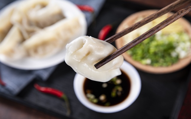 加盟广东水饺店要多少钱（投资开水饺店需注意的费用）