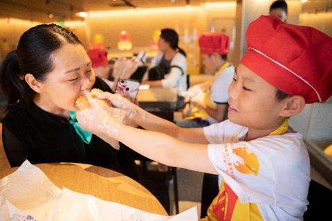 深圳怎么加盟汉堡店的 深圳汉堡店加盟费多少钱