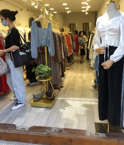 想卖衣服怎么找代理加盟 卖衣服加盟费多少钱