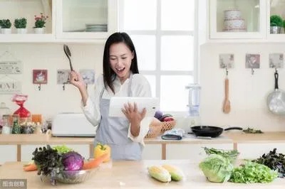 在家主妇做什么可以赚钱呢 在家主妇做什么可以赚钱呢视频