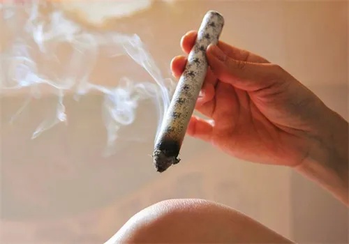 云翔艾灸加盟流程（艾灸加盟的步骤和方法）