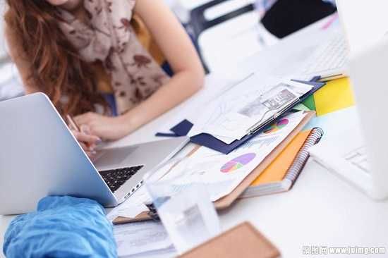 女生学生能做什么工作赚钱 女学生学什么专业好找工作