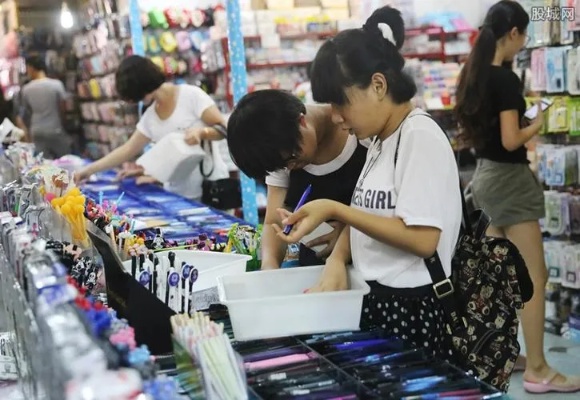在校边上做什么生意好赚钱