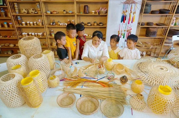 探讨成人通过制作哪些手工艺品来盈利的最佳途径