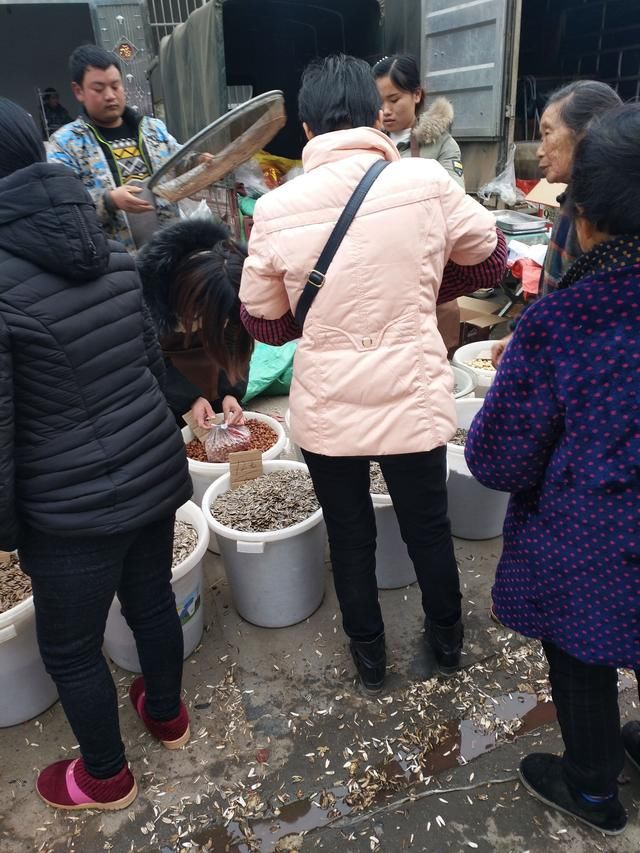 南方年关热门摆摊生意及其盈利之道