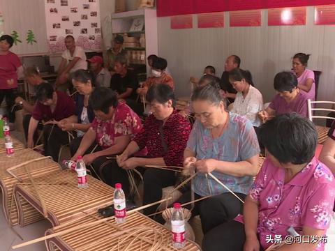从热潮到实践，探究90后手工制作领域里的致富新势力