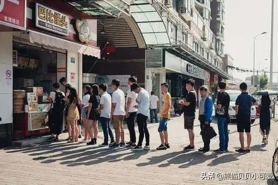 🎉新品首发童装界的时尚风暴！带你领略童装品牌新潮流！