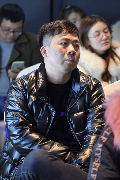 品牌定制厨具收费揭秘，价格构成与案例分享
