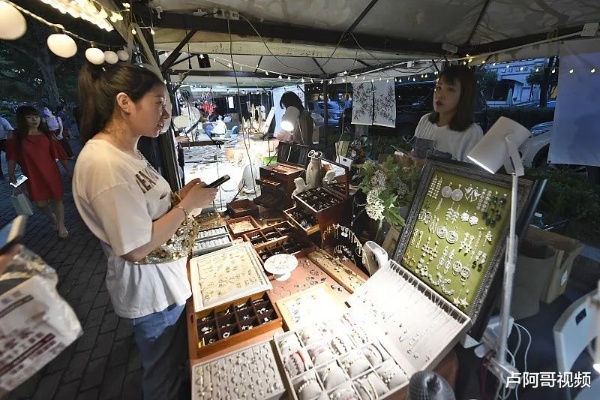 直播摆摊，探索快速盈利的热门商品与策略
