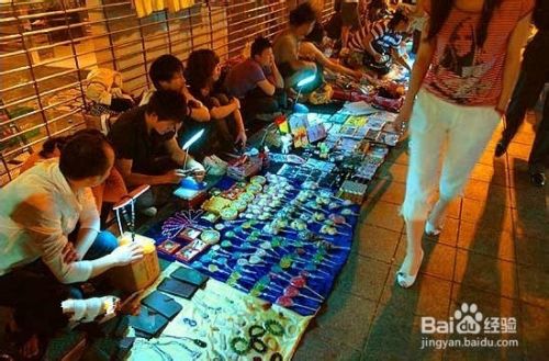 摆地摊赚钱之道，如何选择有利可图的生意