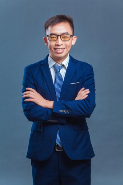 赵锐，探究繁荣商机，洞悉赚钱之道