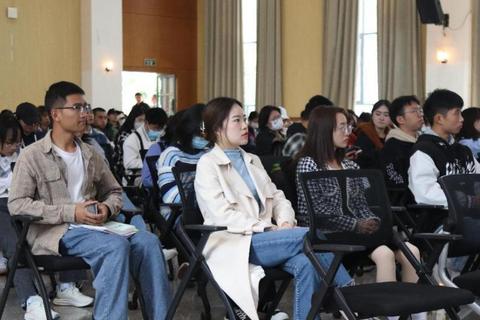 晨曦中的新生，如何在早上带孩子之余赚取兼职收入