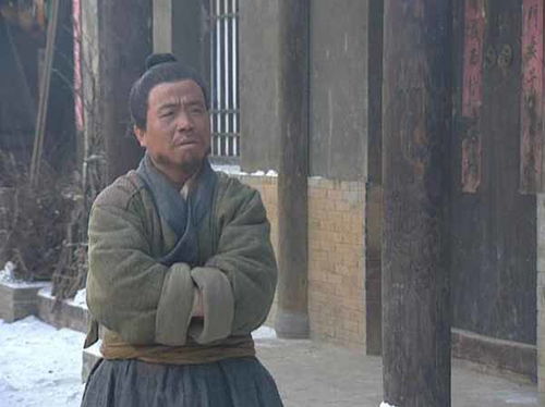小县城的小吃经济，如何选择合适的业务以获取最大收益