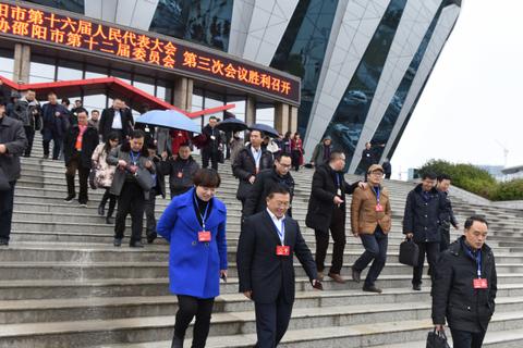 羊小咩便荔卡额度提现与提升策略详解，商家与主播操作指南