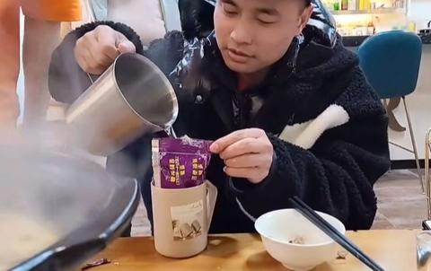 童锦程的多元创业之路，探索赚钱之道