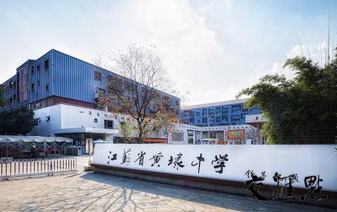 探索家居女防水拖鞋品牌，舒适与实用性兼备的完美之选