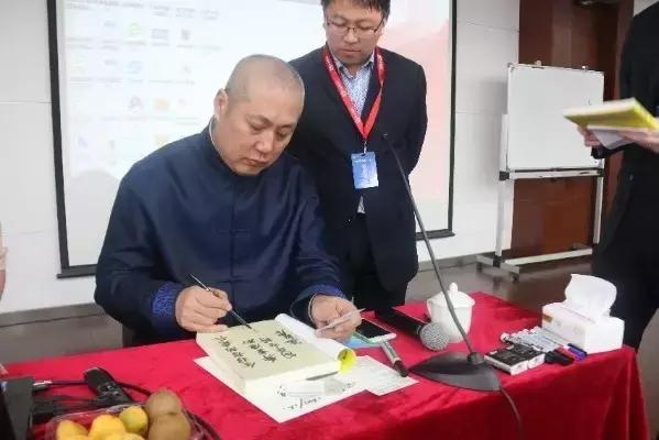 花呗哪里可以套出来呢？深度解析与实用指南