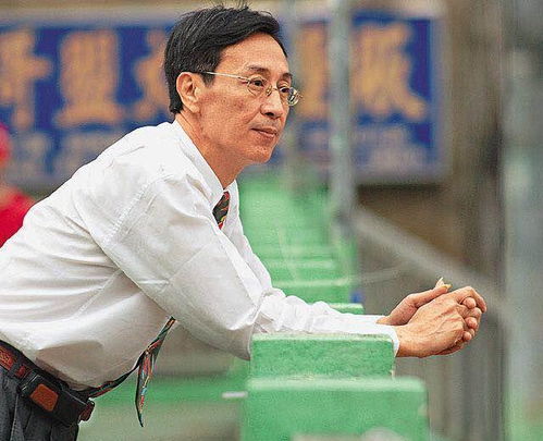 转型之机，演员能否跳到舞生的时光矩阵商海成功？探讨演员改行做何更赚钱的策略与可能