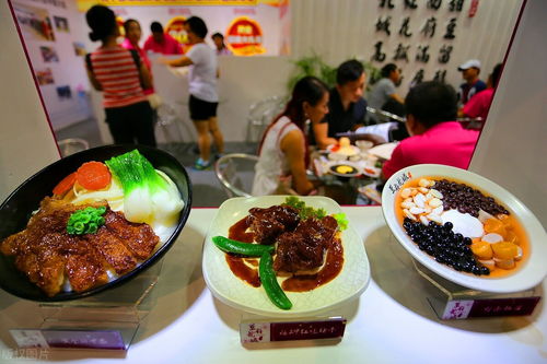 女生做什么餐饮创业好赚钱 女生开餐饮类的哪种好