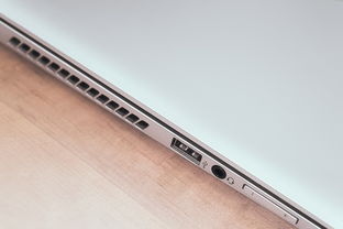 如何快速识别电脑品牌和型号？