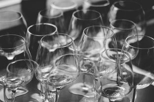酒店销量TOP10白酒品牌排行榜，从商务宴请到家庭聚会，这些酒才是真香选择！